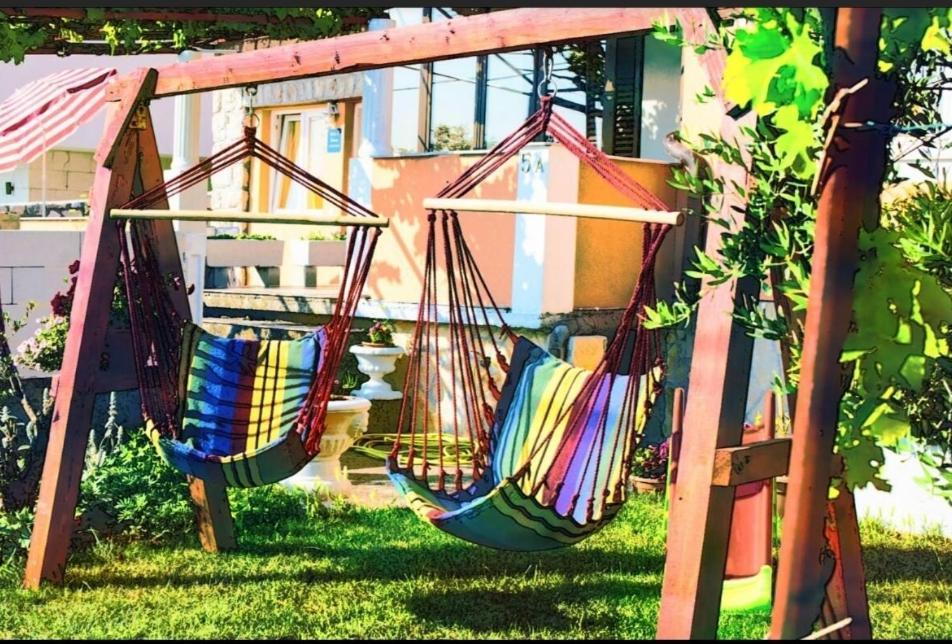 Sous Les Rochers Apartment Grizane-Belgrad
